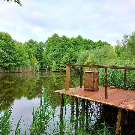 Деревянный коттедж Dom Rybaka Мирославец