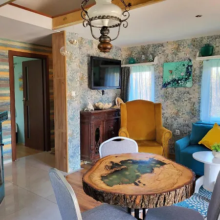 Dom Rybaka Lodge *