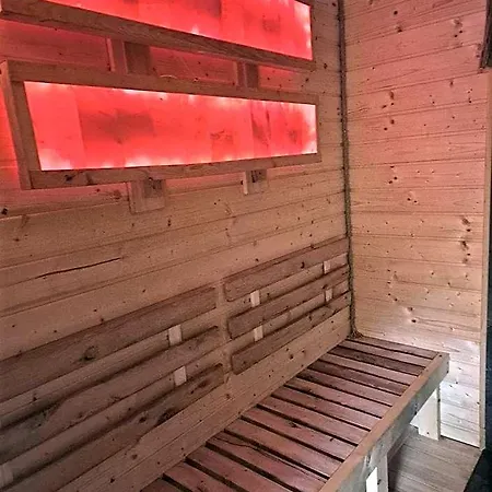 Alojamento de Turismo Selvagem Dom Rybaka Mirosławiec